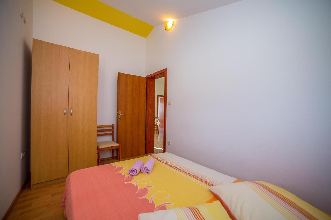 Apartments Emil لوكفا روجوزنيكا المظهر الخارجي الصورة