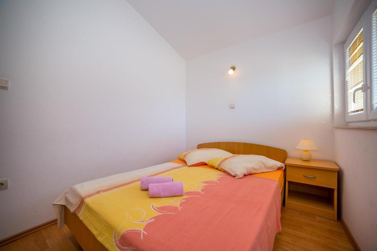Apartments Emil لوكفا روجوزنيكا المظهر الخارجي الصورة