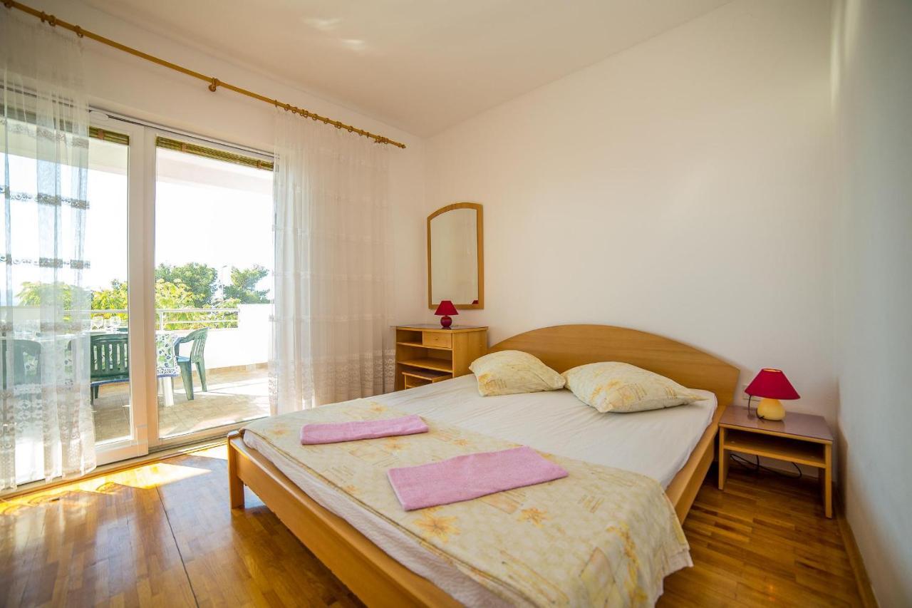 Apartments Emil لوكفا روجوزنيكا المظهر الخارجي الصورة