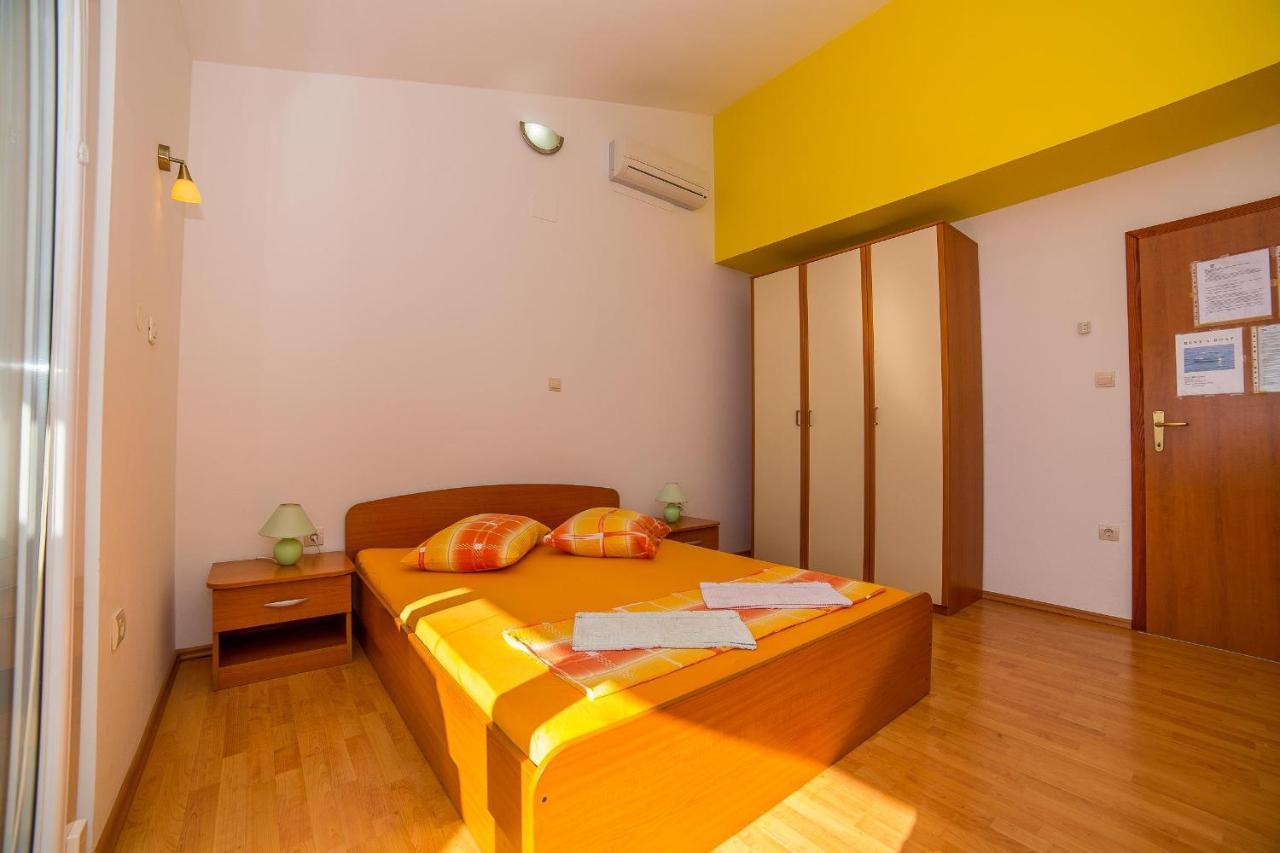 Apartments Emil لوكفا روجوزنيكا المظهر الخارجي الصورة