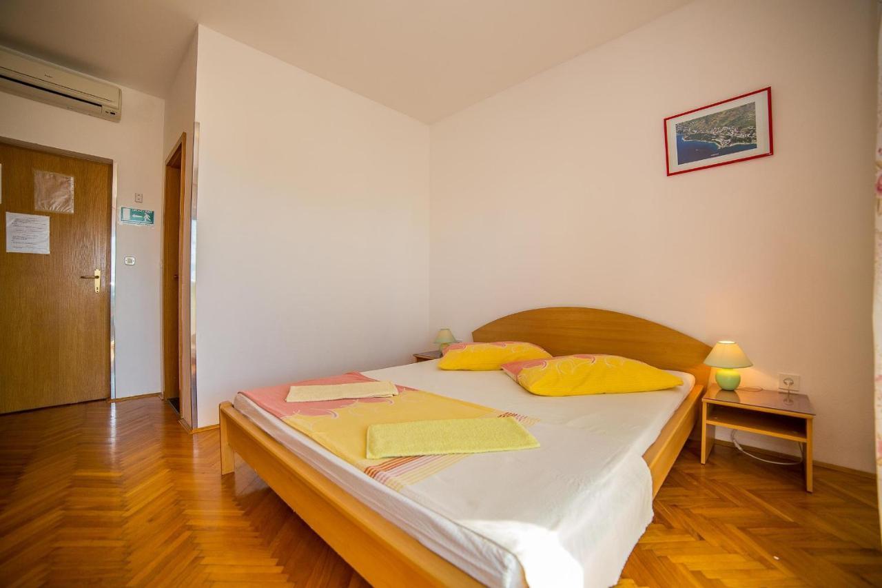 Apartments Emil لوكفا روجوزنيكا المظهر الخارجي الصورة