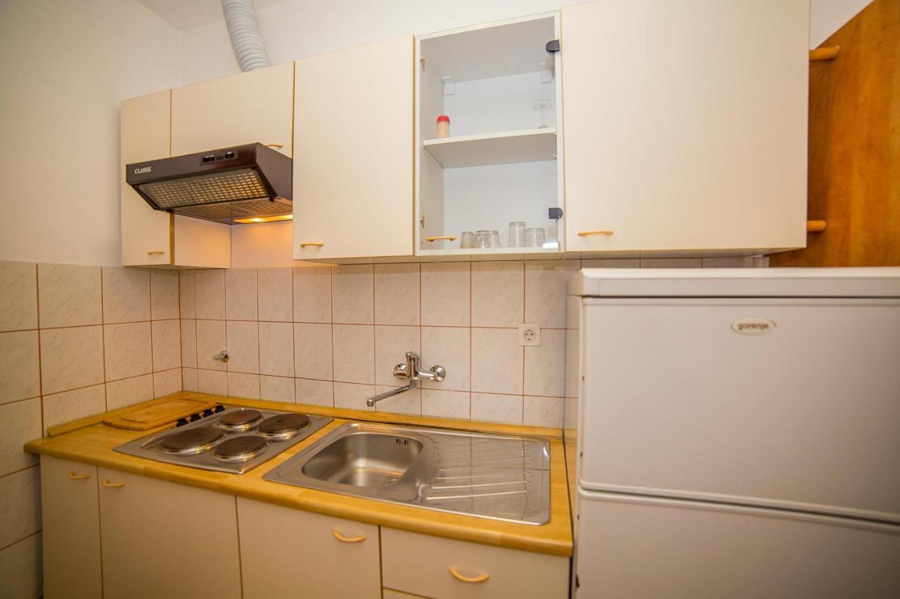 Apartments Emil لوكفا روجوزنيكا المظهر الخارجي الصورة