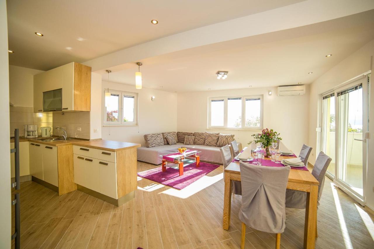 Apartments Emil لوكفا روجوزنيكا المظهر الخارجي الصورة