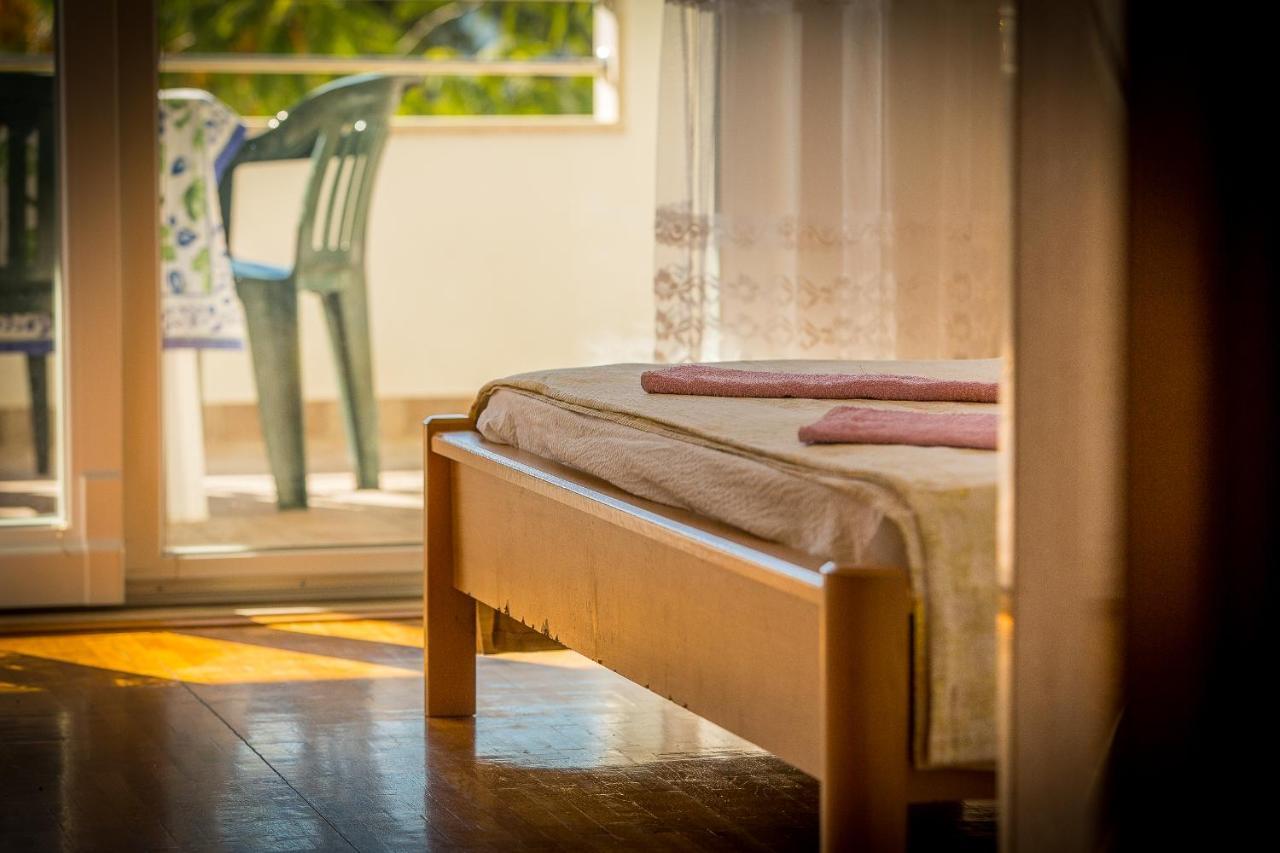 Apartments Emil لوكفا روجوزنيكا المظهر الخارجي الصورة